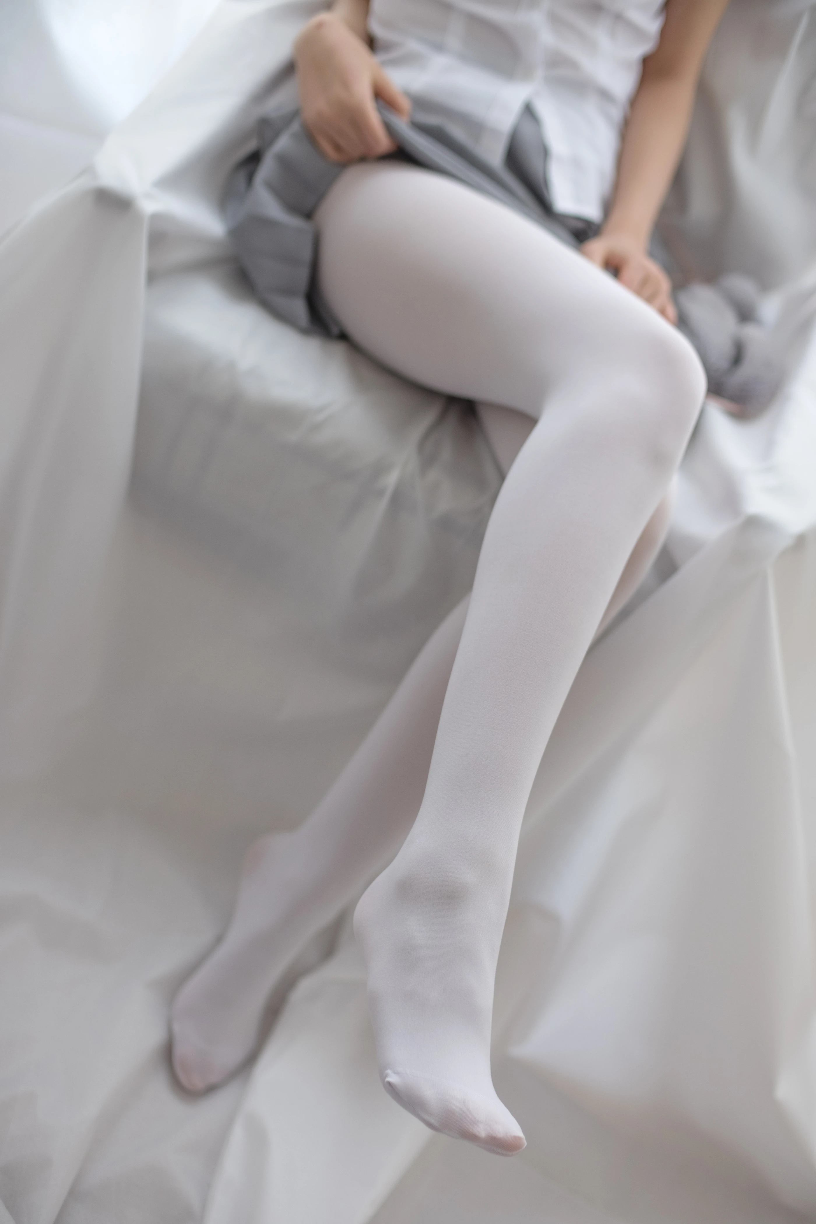 森萝财团 R15-045 [109P]插图